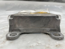 Load image into Gallery viewer, AIR BAGC OMPUTER Camry 2004 04 2005 05 2006 06 - NW38067
