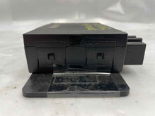 Load image into Gallery viewer, THEFT LOCKING COMPUTER VW Passat 2001 01 02 03 04 05 - NW275065
