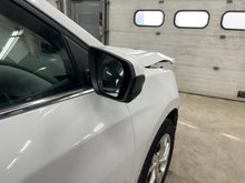 Load image into Gallery viewer, Side View Door Mirror Chevrolet Equinox 2020 - DG124509
