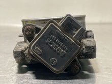 Load image into Gallery viewer, THROTTLE BODY Volvo S70 V70 C70 850 95 96 97 98 AUTO - NW178766
