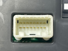 Load image into Gallery viewer, AM FM Control panel Nissan Quest 2004 04 - NW137309
