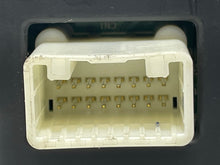 Load image into Gallery viewer, AM FM Control panel Nissan Quest 2004 04 - NW137309
