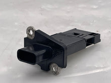 Load image into Gallery viewer, Mass Air Flow Sensor Meter MAF Crown Victoria E150 Van E250 04-14 - NW4513
