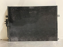 Load image into Gallery viewer, AC CONDENSER Jeep Grand Cherokee 99 00 01 02 03 04 - NW43430
