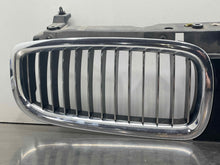 Load image into Gallery viewer, GRILLE BMW 760i 745i 2002 02 2003 03 2004 04 2005 05 Upper - NW98262
