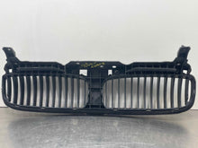 Load image into Gallery viewer, GRILLE BMW 760i 745i 2002 02 2003 03 2004 04 2005 05 Upper - NW98262
