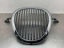 Load image into Gallery viewer, GRILL Jaguar S Type 2000 00 2001 01 2002 02 2003 03 - NW98405
