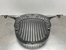 Load image into Gallery viewer, GRILL Jaguar S Type 2000 00 2001 01 2002 02 2003 03 - NW98405
