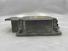 Load image into Gallery viewer, AIRBAG MODULE COMPUTER Saab 9-3 2003 03 - NW37354
