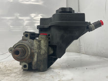 Load image into Gallery viewer, Power Steering Pump Cadillac DTS 2006 - NW162569
