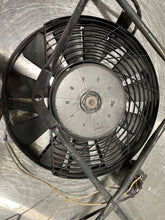 Load image into Gallery viewer, RADIATOR FAN ASSEMBLY 450SLC 450SE 190 280 72 - 85 - NW64375
