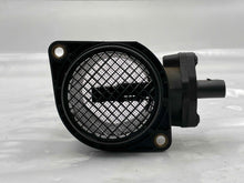 Load image into Gallery viewer, Mass Air Flow Sensor Meter MAF Q7 Beetle Golf Golf Cabriolet 00-11 - NW5660
