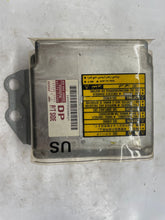 Load image into Gallery viewer, AIR BAG COMPUTER TOYOTA CAMRY ES300 1999 00 01 - NW33470
