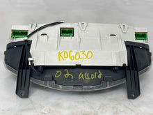 Load image into Gallery viewer, SPEEDOMETER CLUSTER Accord 1998 98 99 00 01 02 Auto - NW160413
