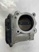 Load image into Gallery viewer, THROTTLE BODY Volvo S40 V70 2004 04 05 06 07 08 - NW178761
