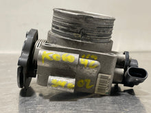 Load image into Gallery viewer, THROTTLE BODY Volvo S40 V40 2000 00 2001 01 02 03 04 - NW178736
