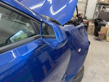 Load image into Gallery viewer, Side View Door Mirror Chevrolet Camaro 2018 - DG139010
