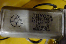 Load image into Gallery viewer, CONVERTIBLE TOP MOTOR SC430 02 03 04 05 06 07 08 09 10 Right - NW50152
