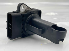 Load image into Gallery viewer, Mass Air Flow Sensor Meter MAF C30 Pickup C70 S40 S60 S80 V40 04-14 - NW5757
