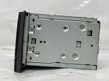 Load image into Gallery viewer, Radio Nissan Maxima 2001 01 - NW137209
