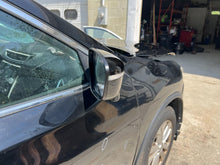 Load image into Gallery viewer, Side View Door Mirror Nissan Rogue 2015 - DG137591
