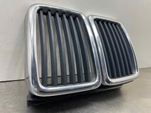 Load image into Gallery viewer, GRILL BMW 318i 325e 325i M3 84 85 86 87 88 89 - 93 - NW98077
