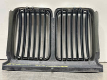 Load image into Gallery viewer, GRILL BMW 318i 325e 325i M3 84 85 86 87 88 89 - 93 - NW98077

