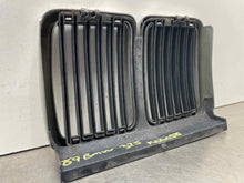 Load image into Gallery viewer, GRILL BMW 318i 325e 325i M3 84 85 86 87 88 89 - 93 - NW98077
