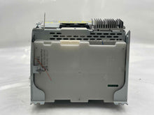 Load image into Gallery viewer, Radio Murano 2006 06 2007 07 AM FM CD 160 Watt - NW137267

