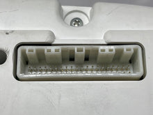 Load image into Gallery viewer, SPEEDOMETER CLUSTER Toyota Camry 2005 05 2006 06 - NW161978
