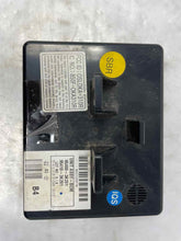 Load image into Gallery viewer, BODY CONTROL MODULE Hyundai Sonata 2006 06 2007 07 - NW32331
