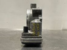 Load image into Gallery viewer, THROTTLE BODY BMW 650i 550i 750i X5 2006 06 2007 07 08 09 10 - NW177869
