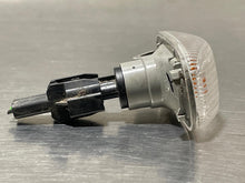 Load image into Gallery viewer, SIDE MARKER LAMP LIGHT Saab 9-3 9-5 2003-2011 Fender Mounted - NW83416
