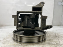 Load image into Gallery viewer, POWER STEERING PUMP AUDI A4 PASSAT 97 98 99 00 01 02 03 - NW162986
