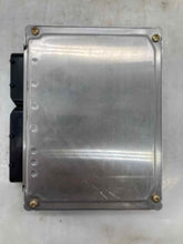 Load image into Gallery viewer, ECU ECM COMPUTER Audi A4 Passat 1999 99 2000 00 01 02 - NW58754
