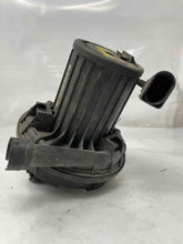 Load image into Gallery viewer, AIR INJECTION PUMP SMOG Audi A8 2003 03 2004 04 2005 05 4.2L - NW7990
