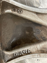 Load image into Gallery viewer, WHEEL BMW 320i 330i 2000 00 01 02 30 04 05 06 Alloy - NW197780
