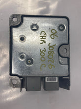 Load image into Gallery viewer, Computer Dodge 300C 2006 - NW26585
