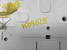 Load image into Gallery viewer, Speedometer Cluster Suzuki Vitara XL-7 2004 - NW161947
