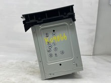 Load image into Gallery viewer, RADIO Saab 9-3 2007 07 2008 08 - NW541567
