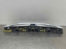 Load image into Gallery viewer, GRILLE Saab 9-3 2003 03 2004 04 05 06 07 Upper Center - NW98654
