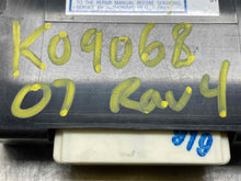 Load image into Gallery viewer, Transfer Case Computer Toyota Rav 4 2006 06 2007 07 2008 08 - NW38464
