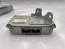 Load image into Gallery viewer, Transmission Computer Subaru Impreza 2004 04 Auto - NW37741

