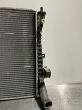 Load image into Gallery viewer, RADIATOR Crown Victoria Town Car Grand Marquis Marauder Passenger Car 03-05 - NW131791
