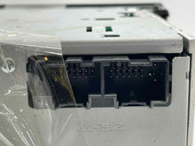 Load image into Gallery viewer, RADIO Saab 9-3 2007 07 2008 08 - NW139573
