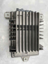 Load image into Gallery viewer, AMPLIFIER Saab 9-3 2007 07 - NW139574
