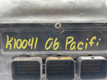 Load image into Gallery viewer, ECU ECM Computer Chrysler Pacifica 2006 - NW59705
