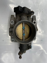 Load image into Gallery viewer, THROTTLE BODY Volvo V70 S70 C70 850 TURBO 95 - 98 AUTO - NW178768
