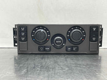 Load image into Gallery viewer, FRONT TEMPERATURE CONTROLS Land Rover LR3 05 06 07 - NW101209
