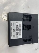 Load image into Gallery viewer, Body control computer Mercedes E320 E350 E55 E280 2005 05 2006 06 2007 07 - NW34798
